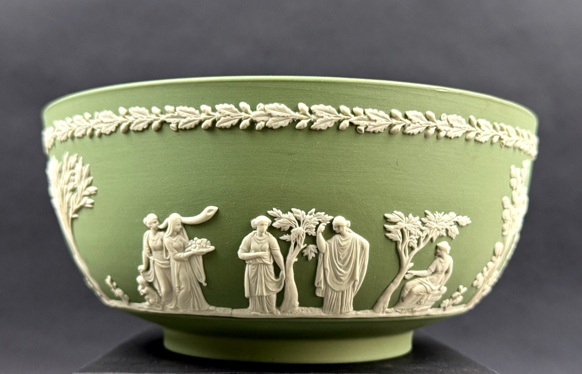 Wedgwood, Sage Green Porcelain Cookie Bowl, Sacrifice Model