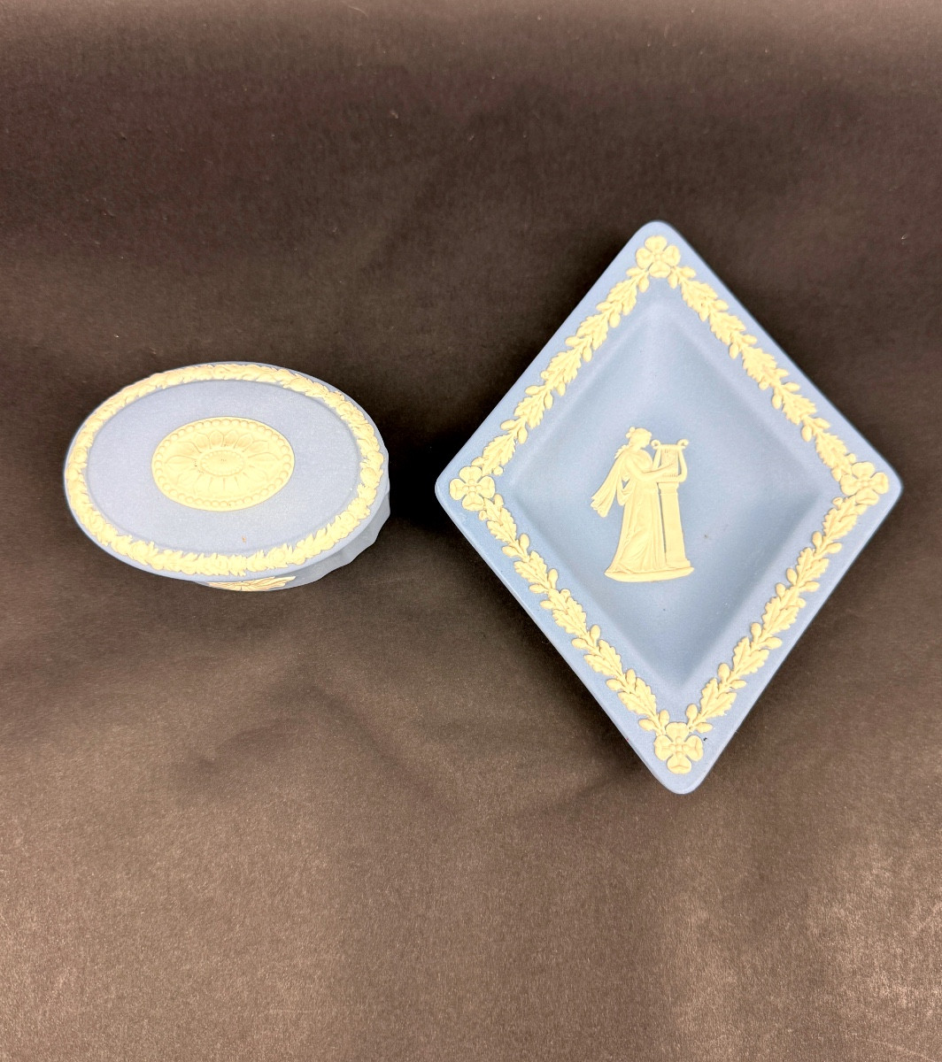 Wedgwood, Suite Of 2 Porcelain Cookie Pieces