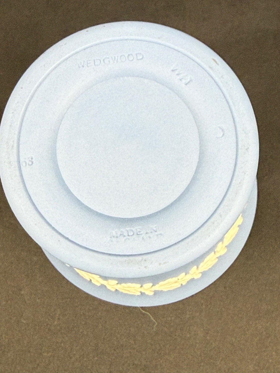 Wedgwood, Suite Of 2 Porcelain Cookie Pieces N°2-photo-2