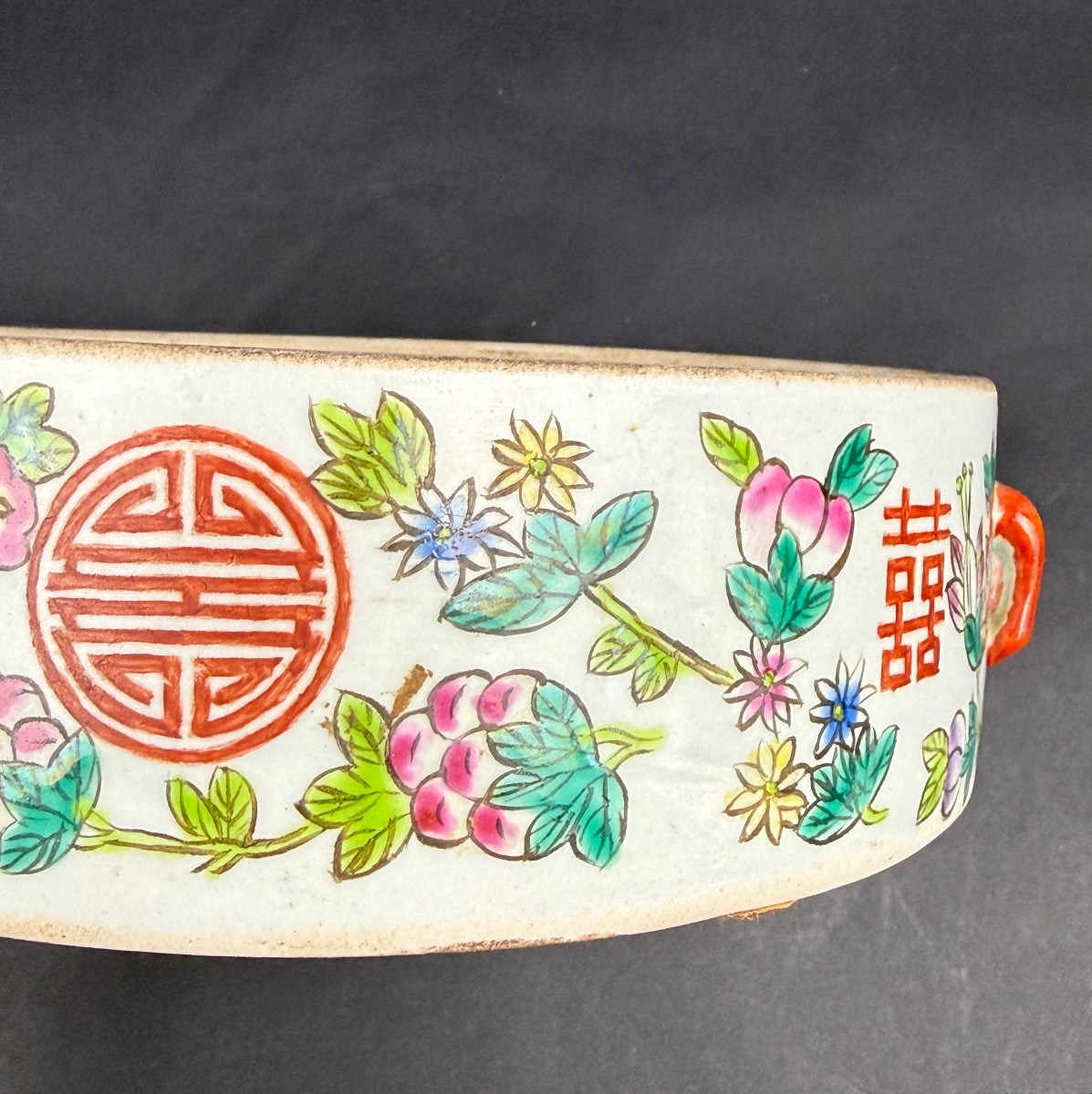 Boîte couverte en porcelaine de Chine-photo-1