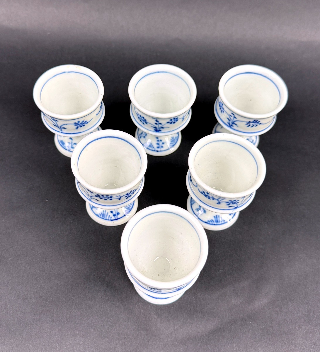 Suite de 6 coquetiers en porcelaine allemande-photo-2