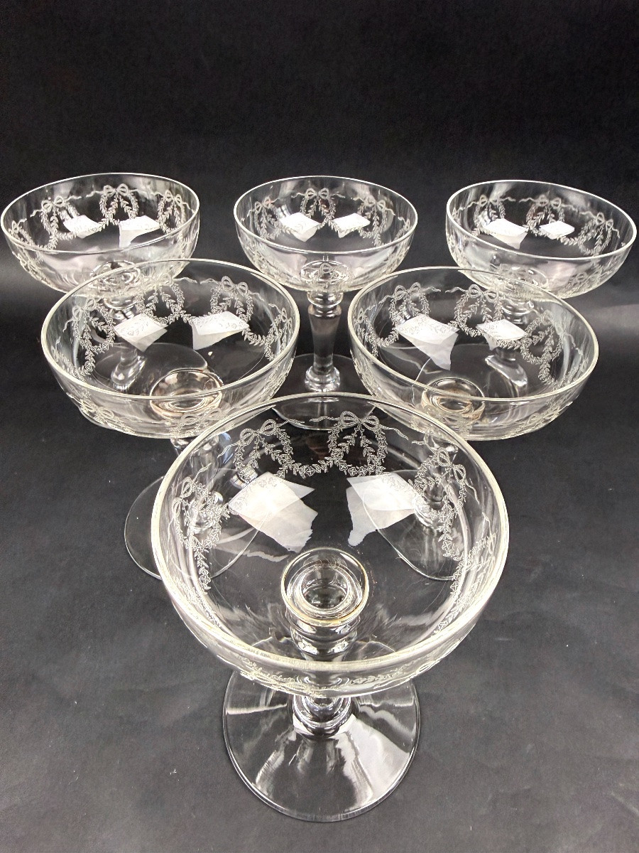Suite Of 6 Engraved Crystal Champagne Glasses-photo-2