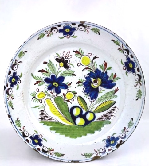 Grand plat en faïence de Delft 18ème