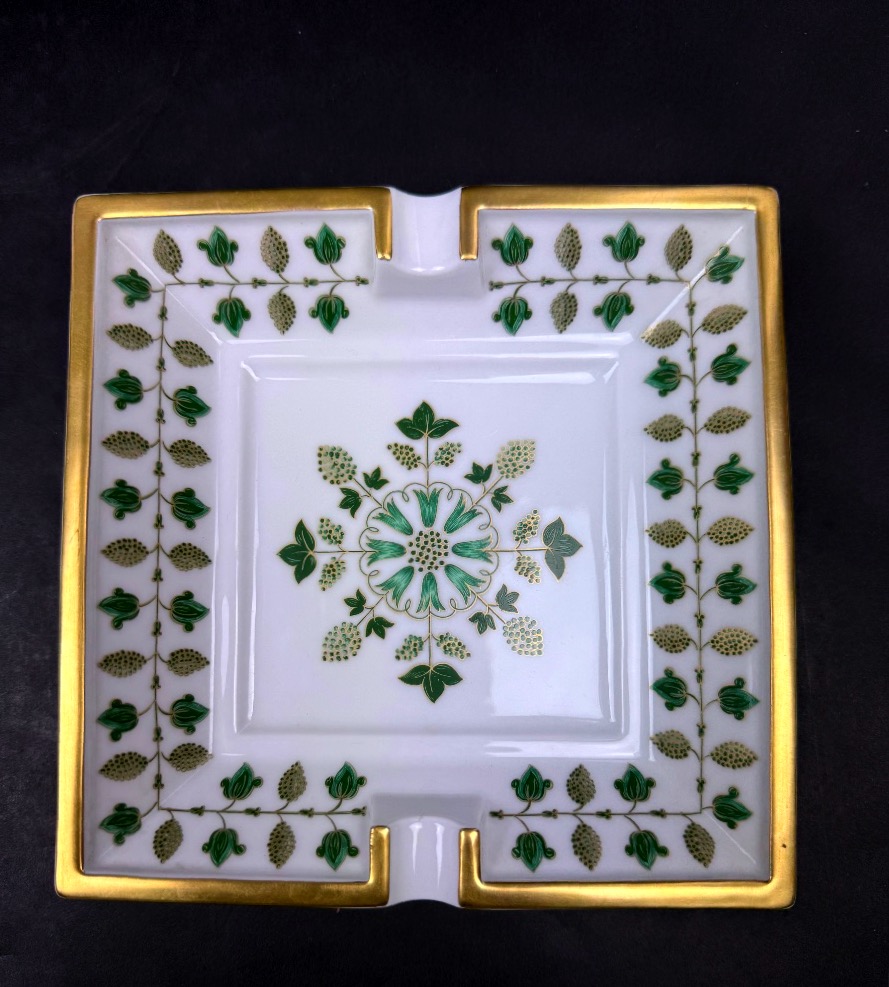 Haviland Limoges, Large Porcelain Ashtray Model Matignon