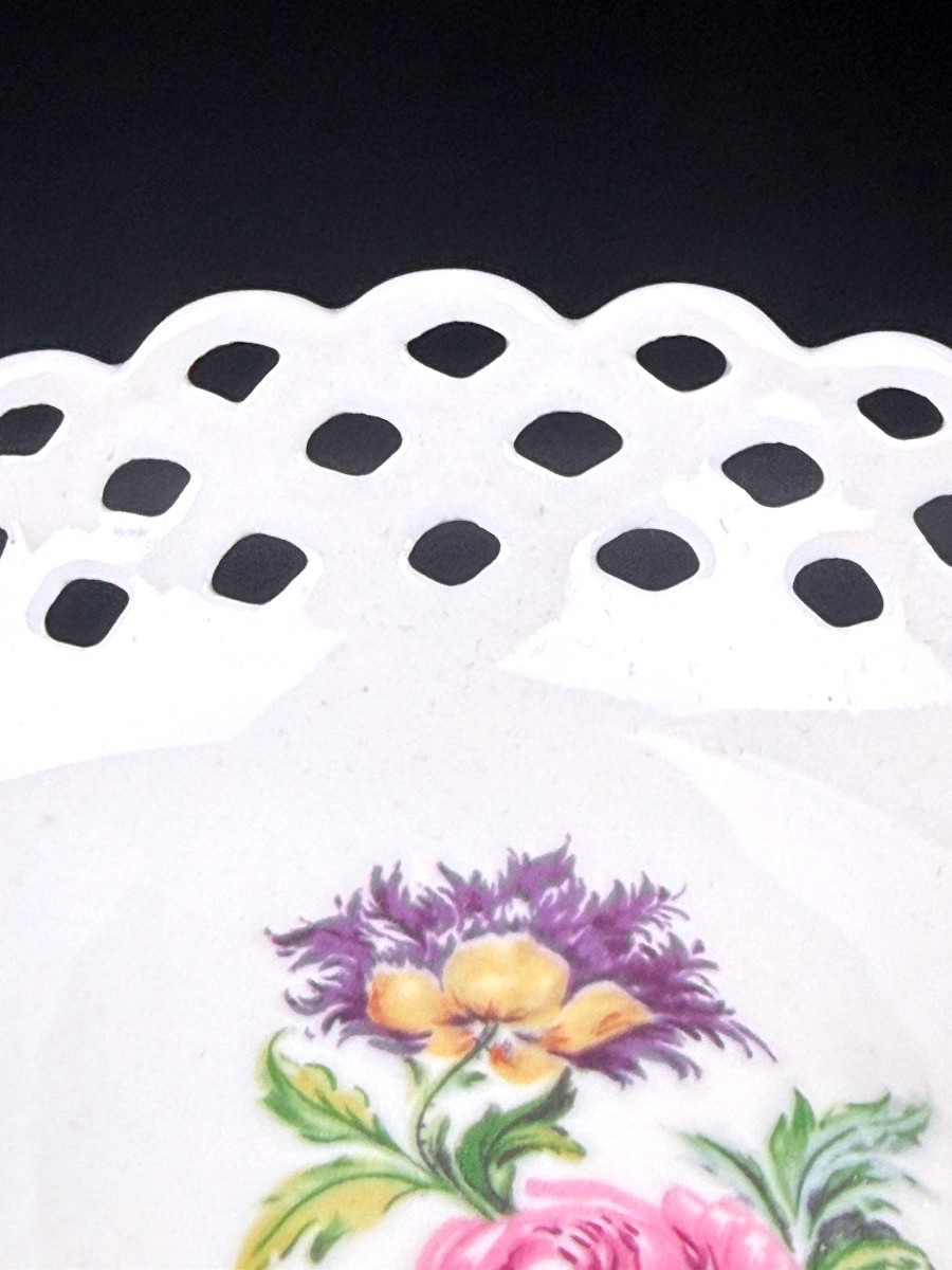 Wallendorf Thuringia Porcelain Vase-photo-2