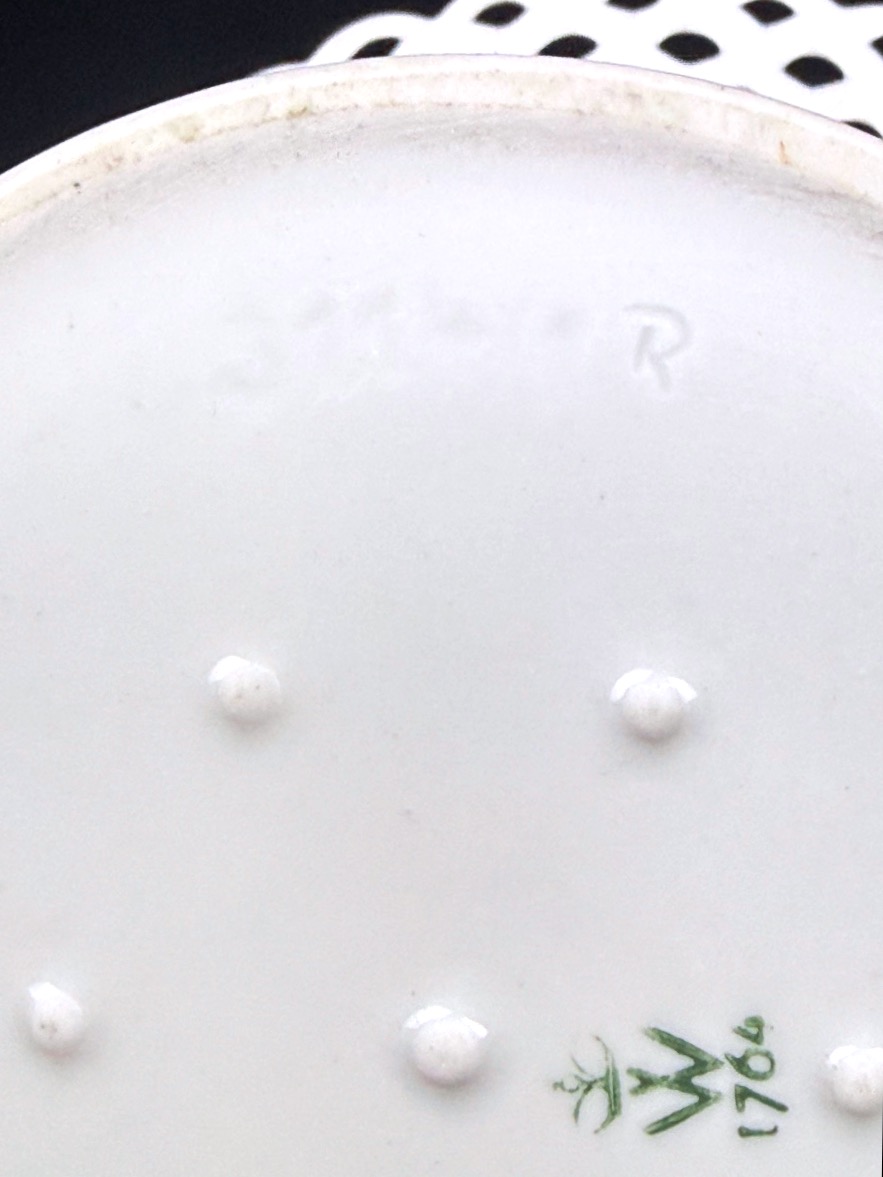 Wallendorf Thuringia Porcelain Vase-photo-3