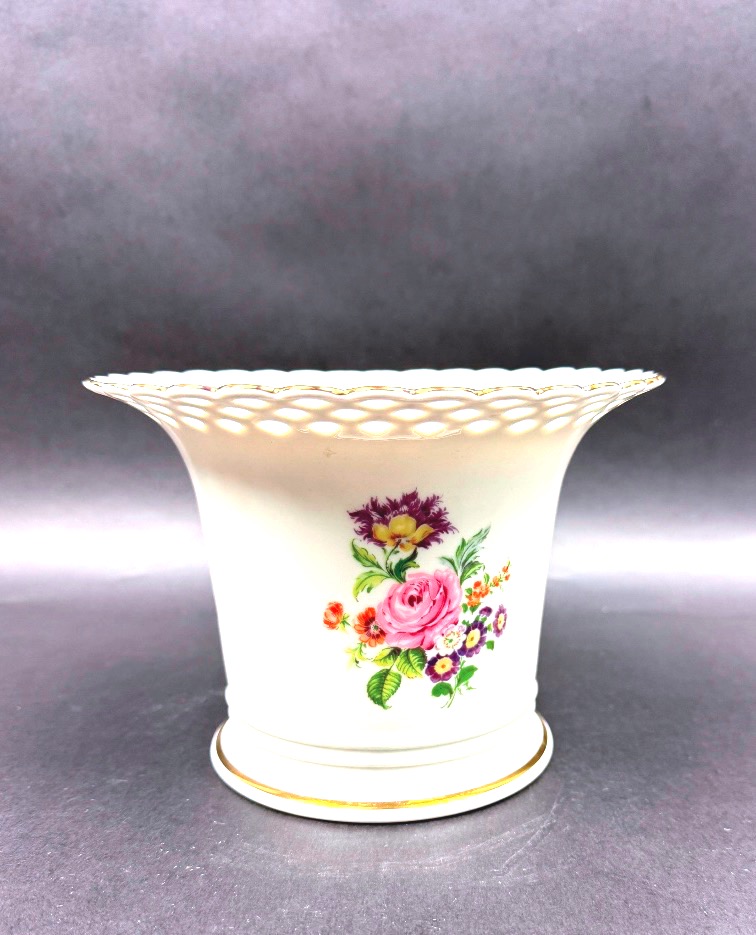 Wallendorf Thuringia Porcelain Vase