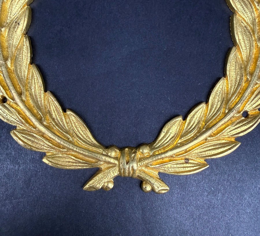 Paire d'ornements en bronze doré, couronnes de lauriers-photo-2