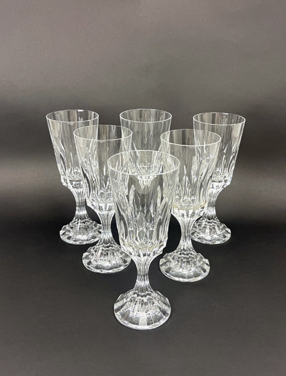 Baccarat, suite de 6 verres à vin modèle Assas