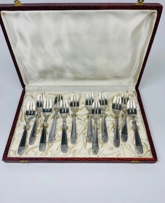 Monaco Grand Prix, A Set Of 12 Cake Servers