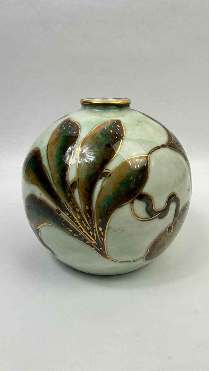 Camille Tharaud à Limoges – Vase boule en porcelaine, décor main-photo-4