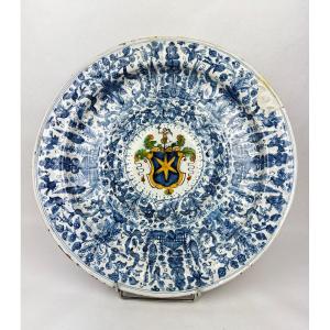 Grand plat en faïence Italienne, fin XVIIIe siècle - Deruta ? Castelli ? 