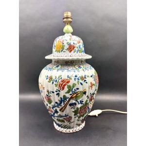 Lampe en faïence de Delft JVOH décor polychrome oiseaux et fleurs, vers 1950