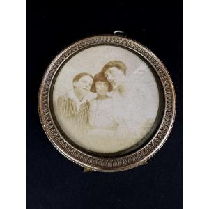 Round Photo Frame In Gilt Bronze 2367,018