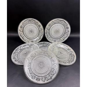 Baccarat, suite de 6 assiettes à dessert modèle Arabesque