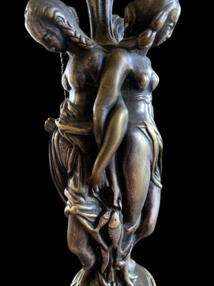 Paire de bougeoirs XIX° en bronze,  les trois Grâces-photo-4