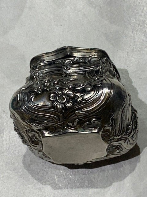 Silver And Vermeil Pillbox, 19th Century, Louis XV Rocaille Style-photo-2