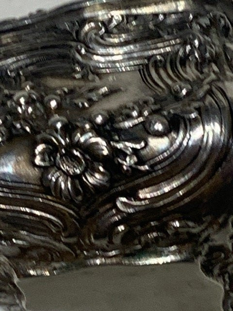 Silver And Vermeil Pillbox, 19th Century, Louis XV Rocaille Style-photo-3