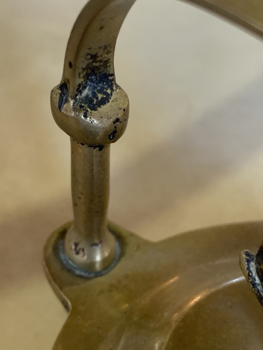 16th-century Oil Lamp -photo-2