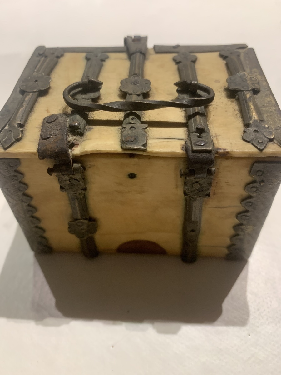Small Antique-style Box Set-photo-2