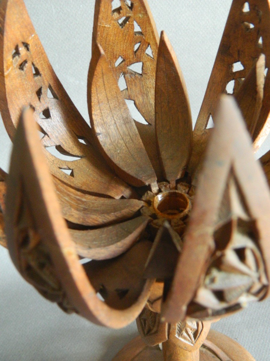 Wooden Articulated Lotus Flower-photo-2