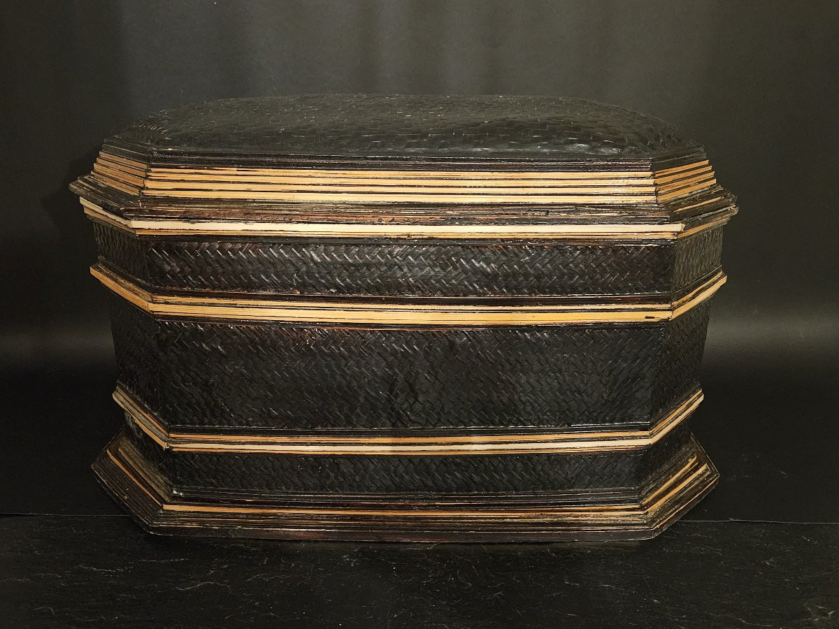 Large Flat Woven Wicker Box-photo-2