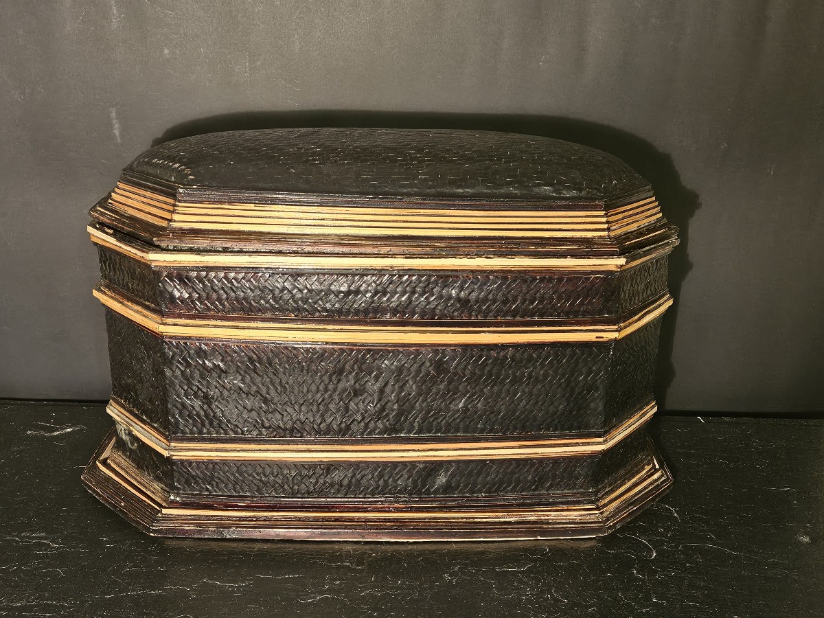Large Flat Woven Wicker Box
