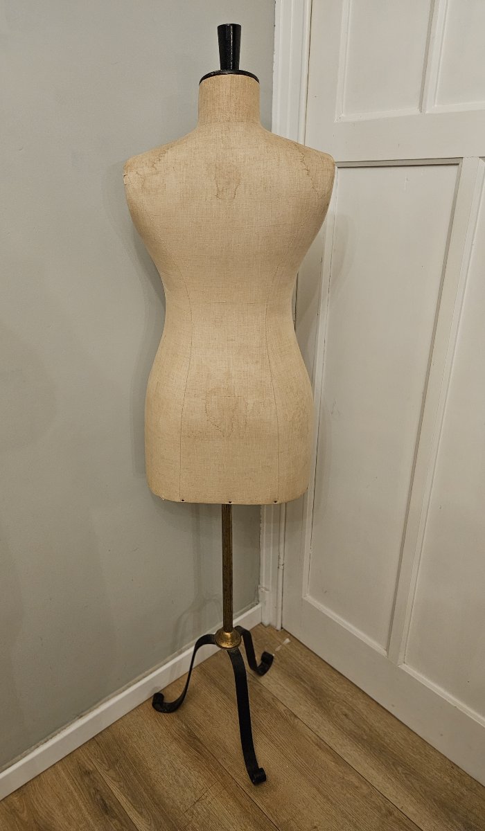 Female Dressmaker's Mannequin Size 44-photo-3