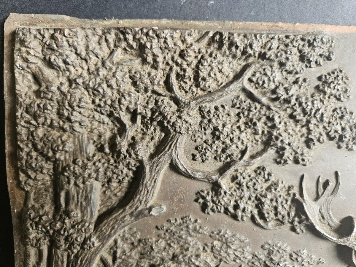 Paire de plaques en cuivre repoussé à motifs de chasse avec cerf et chevreuil, 19ème siècle-photo-3