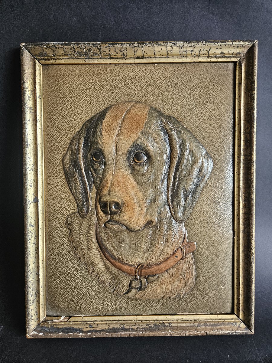Lithographie en relief d'une tête de chien