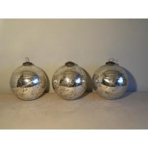 Ensemble De 3 Grosses Boules De Pardon En Verre églomisé Argenté / Boules De Noël