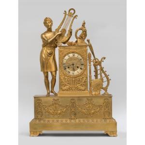 Table Clock In Guilde Brons