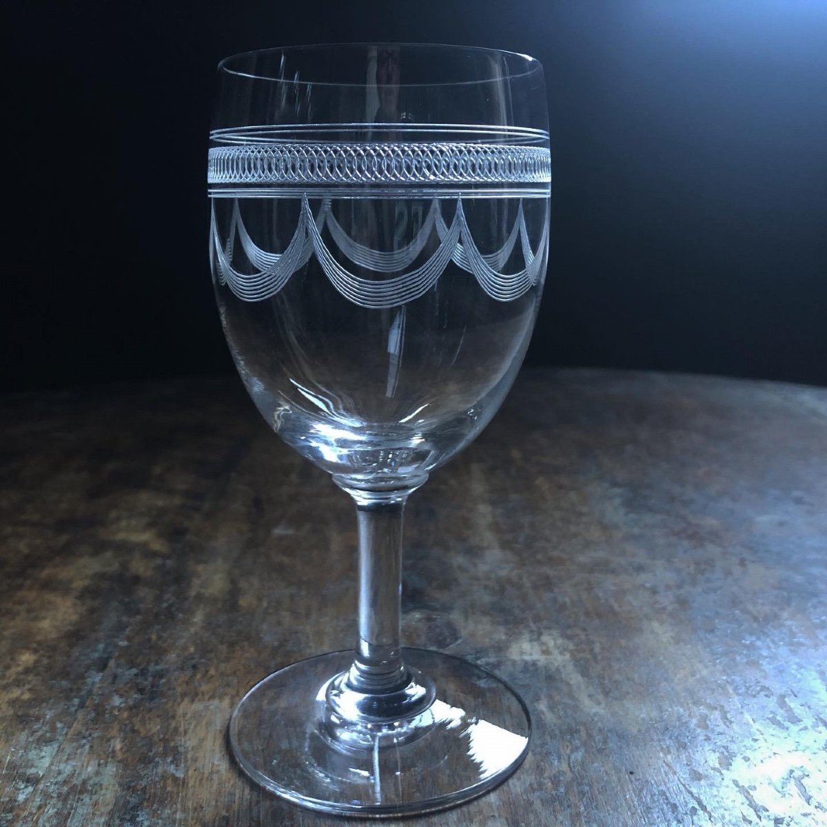 Series 12 Engraved Crystal Glasses Early Twentieth-photo-1