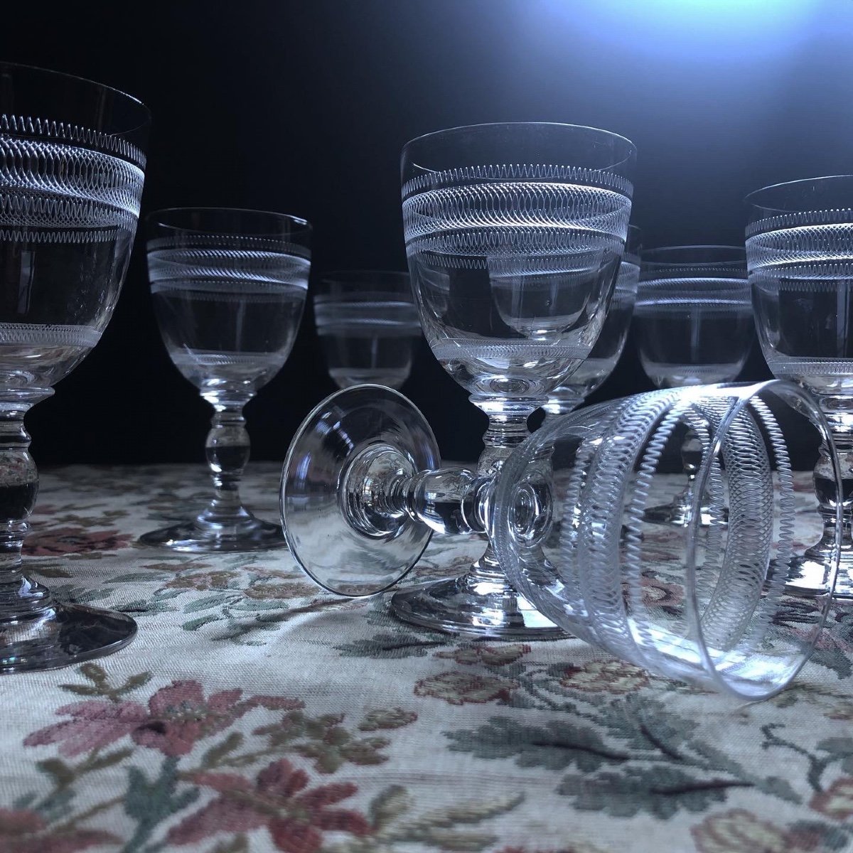 Series 8 Baccarat?engraved Crystal White Wine Glasses? Endxix-photo-4