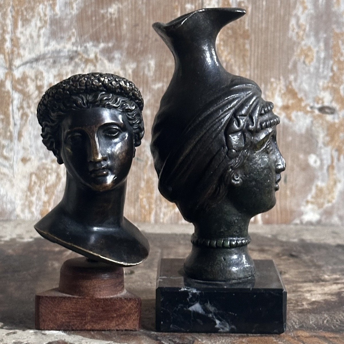 Duo Women In Antique Style/19th Century Bronze-photo-3