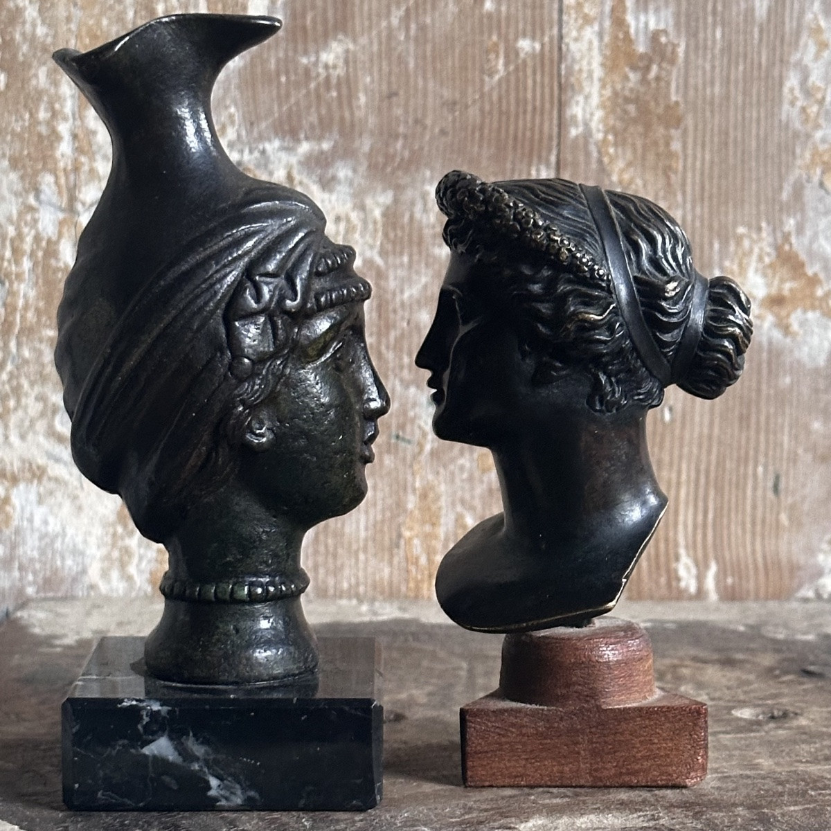 Duo Women In Antique Style/19th Century Bronze-photo-7