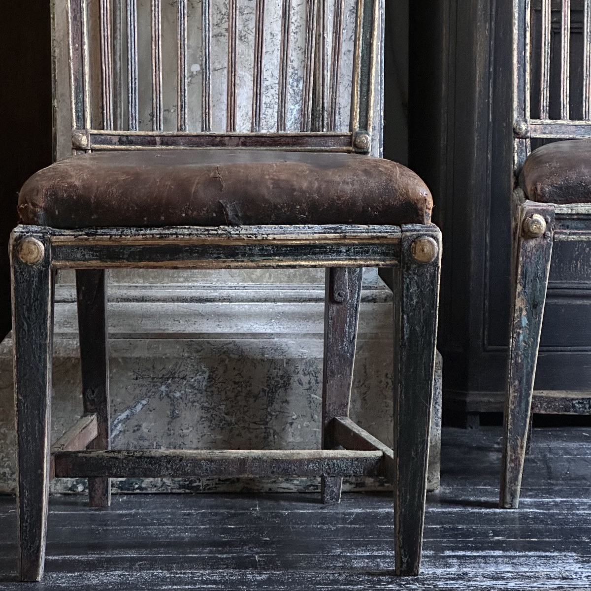 Paire de Chaises Suédoises de Style Gustavien en bois sculpté Année 1834/XIXe-photo-4