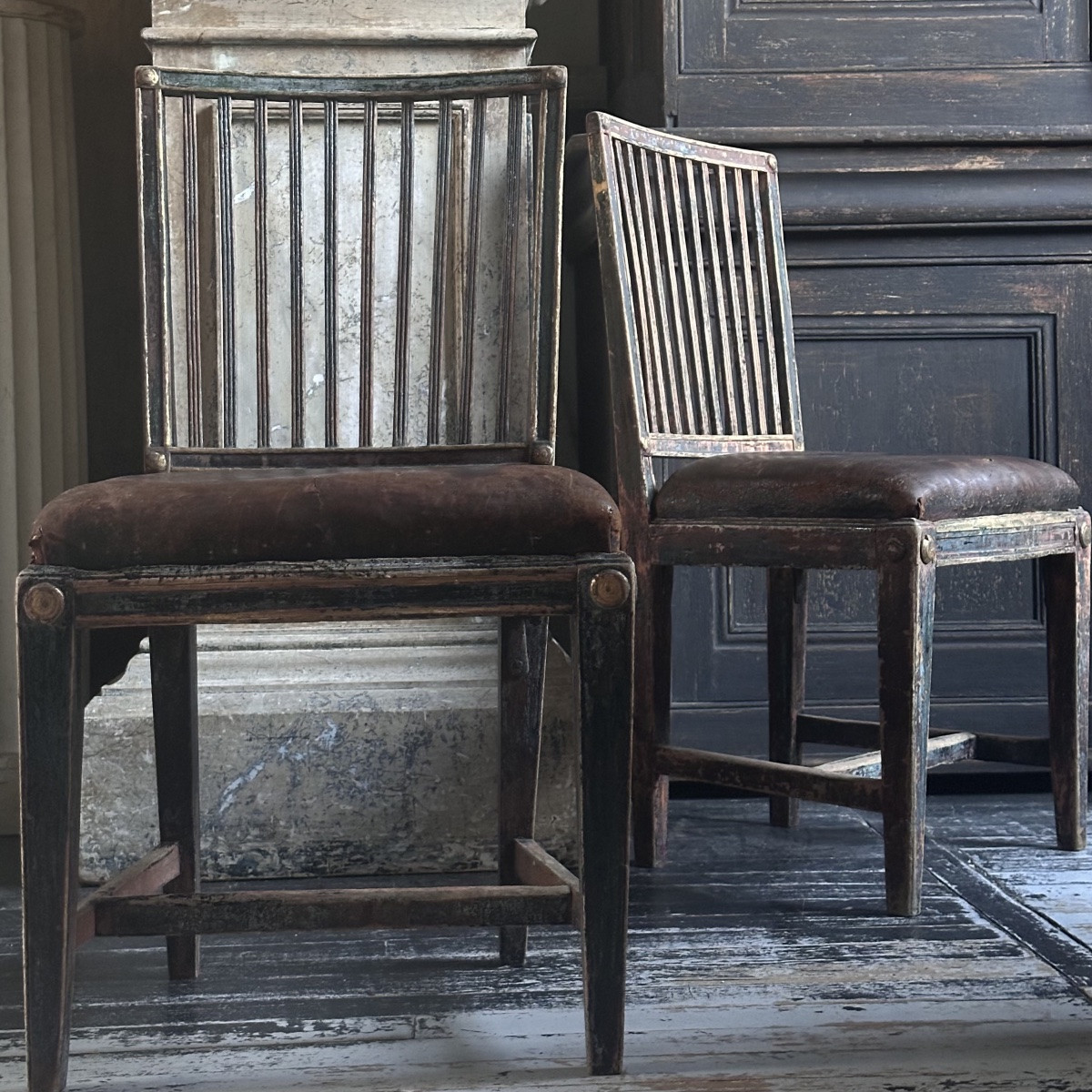 Paire de Chaises Suédoises de Style Gustavien en bois sculpté Année 1834/XIXe-photo-2