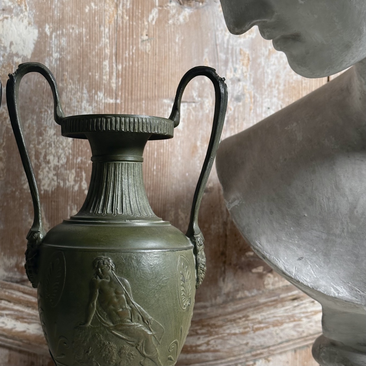 Paire Vases à l’Antique en régule sur socle marbre Début XXe-photo-2