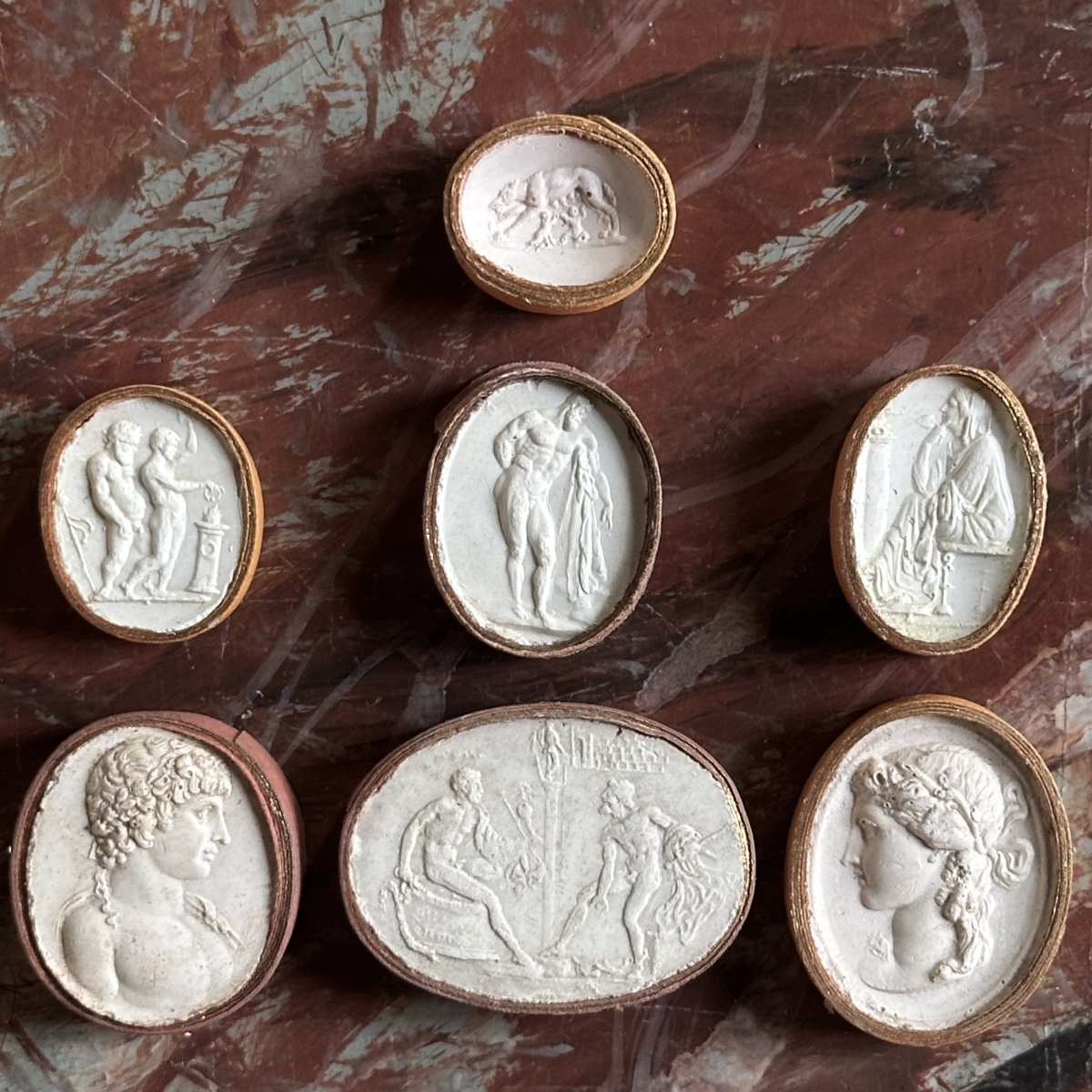 Lot Of 19 Plaster Casts Of «intaglios»italy Circa 1800-photo-3