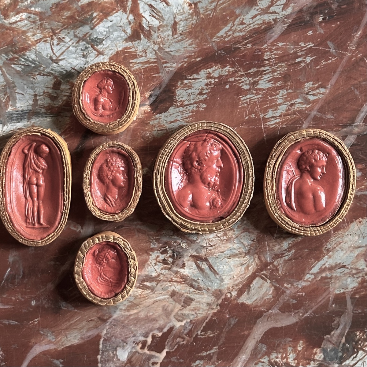 Lot de 12 Intaglios Sulfure Rouge Grand Tour Italie XIXe-photo-3