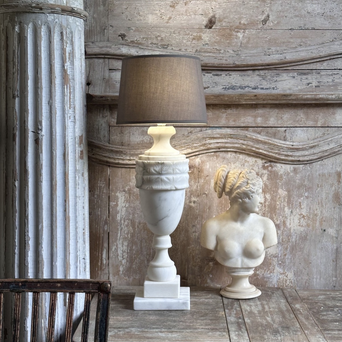 Pied de Lampe forme balustre en Albâtre sculpté XXe-photo-3