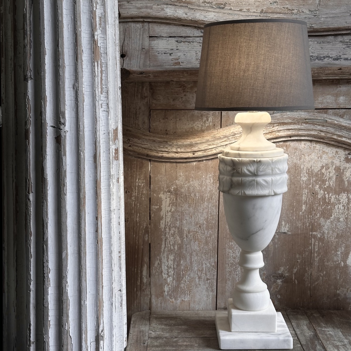 Pied de Lampe forme balustre en Albâtre sculpté XXe-photo-3