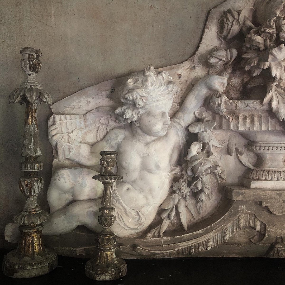 Grand Bas-relief Plâtre à Décor De Putti-photo-4