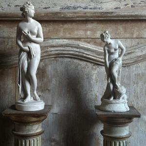 2 «VÉNUS » Statuettes Moulages Plâtre / XXe