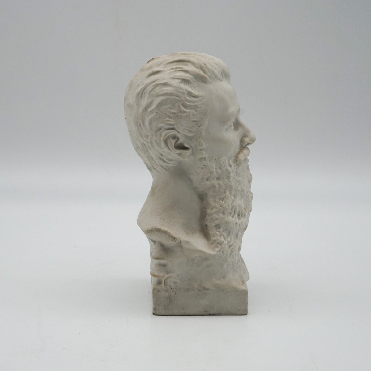 Buste en biscuit de porcelaine – Manufacture Ginori – Signé R. Nannini (XXe siècle)-photo-2