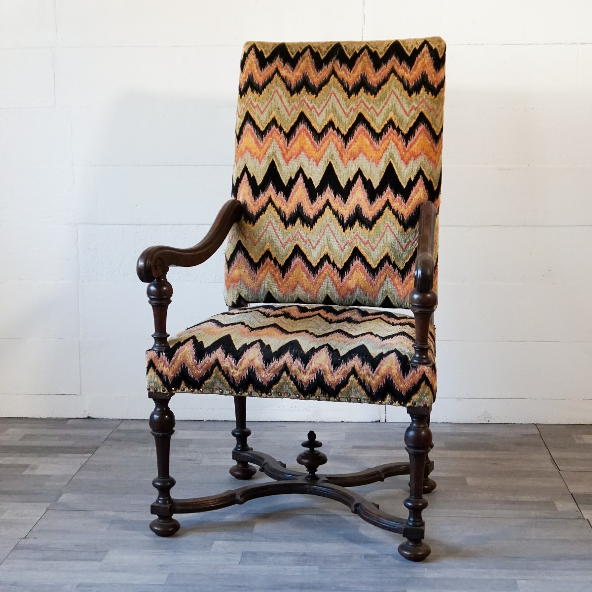 18th Century Italian Walnut Armchair With Zigzag Upholstery