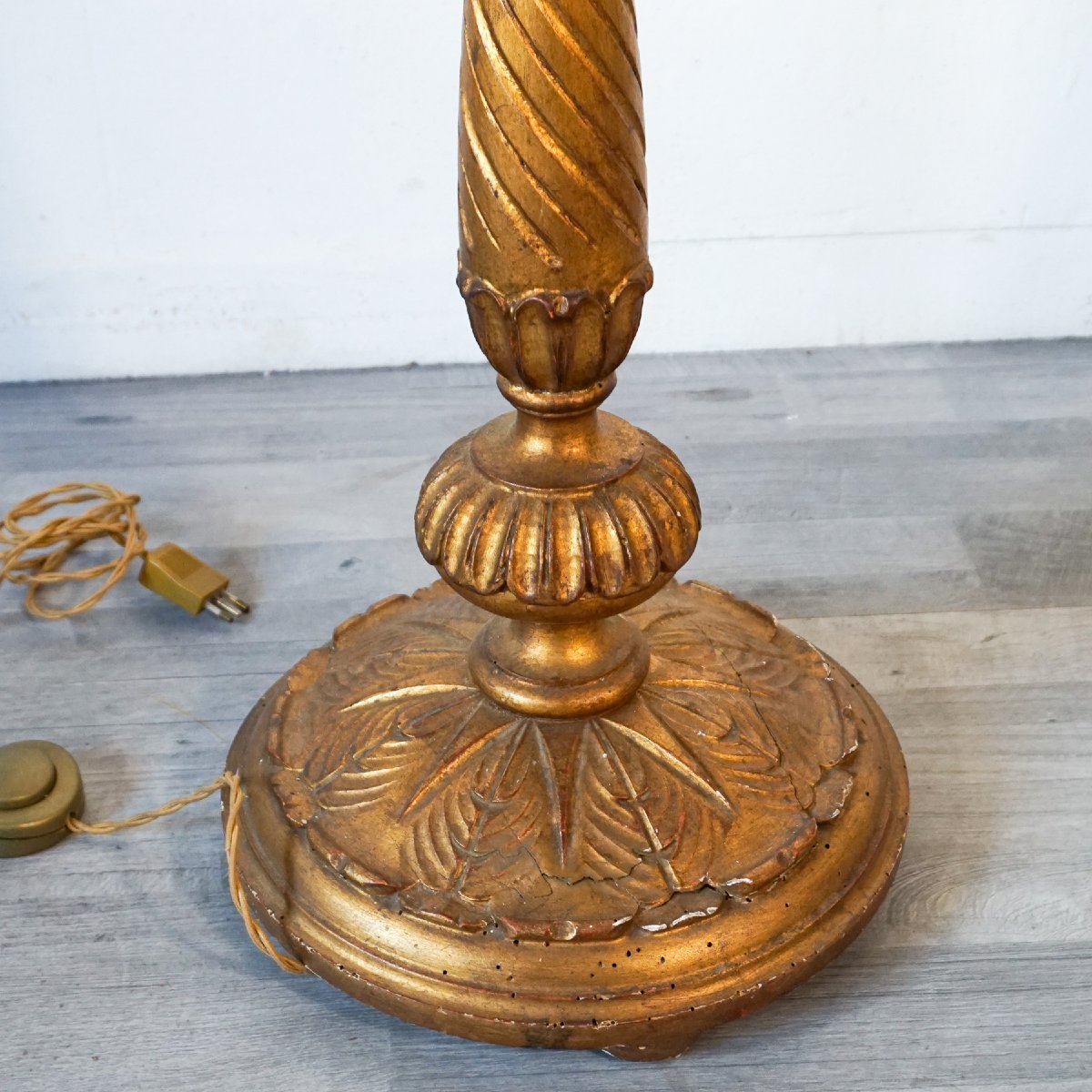 Lampadaire en Bois Doré Issu d’un Chandelier Processionnel – Italie, Début XXe Siècle-photo-1