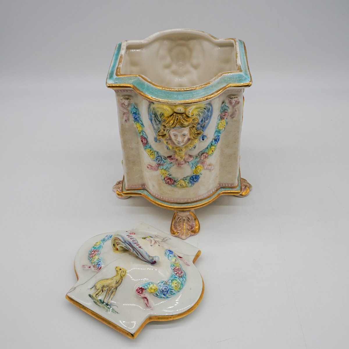 Vase Capodimonte avec couvercle en porcelaine – Italie, XXe siècle-photo-2