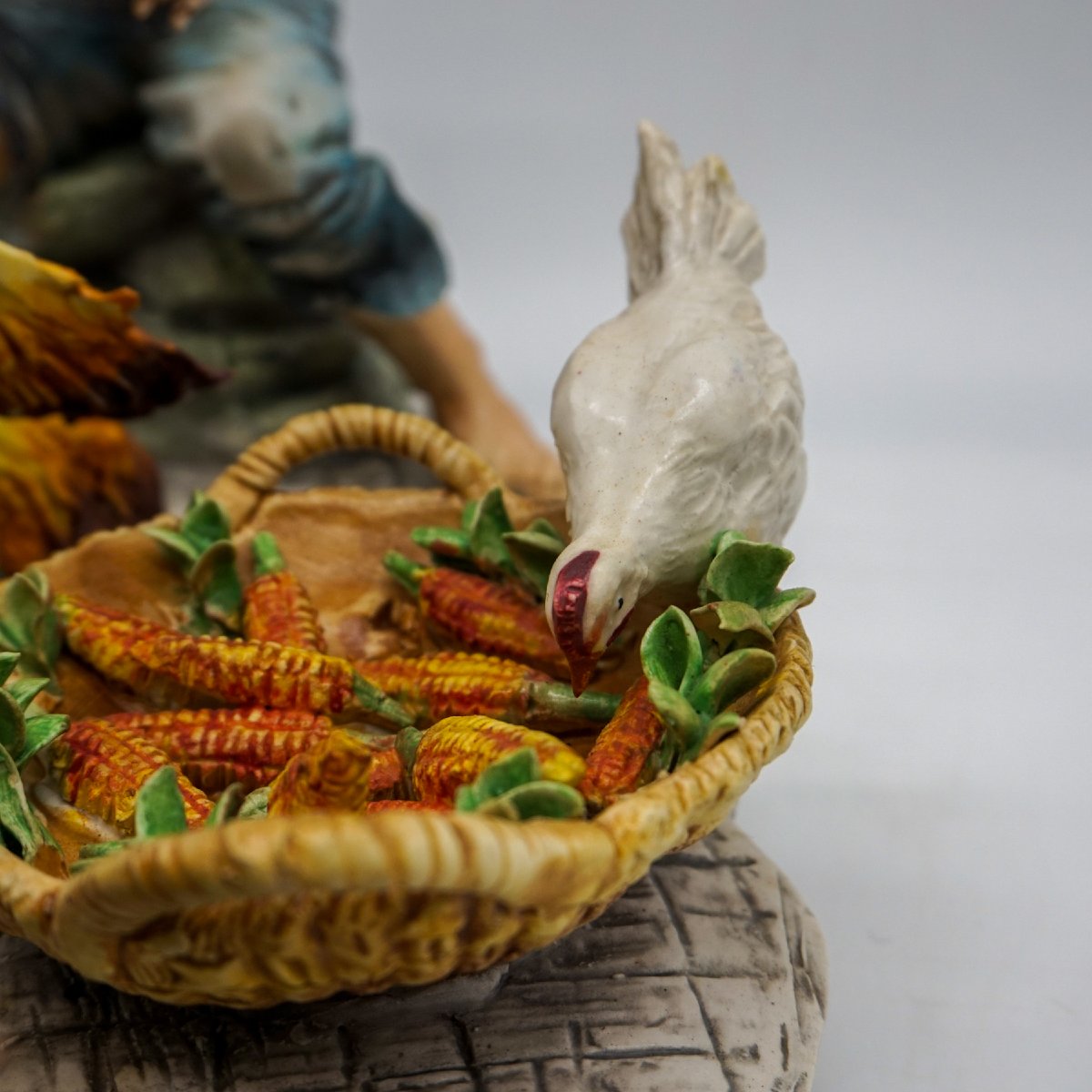 Capodimonte Sculpture “boy With Roosters And Hen” Signed Mollica-photo-4